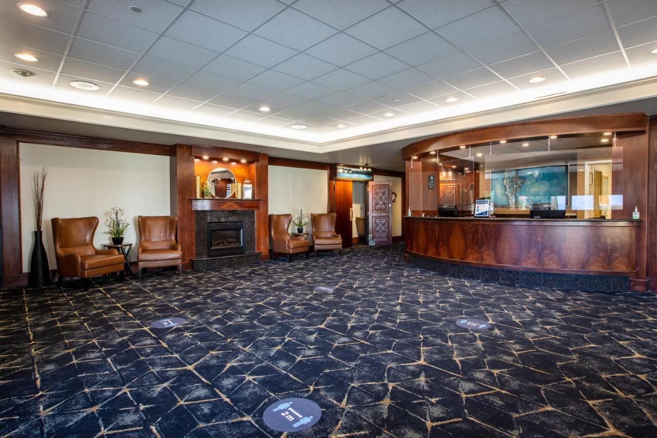 Chateau Hotel 3*