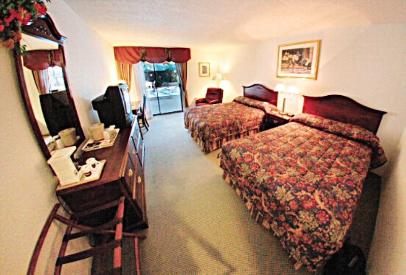 Chateau Hotel Jasper
