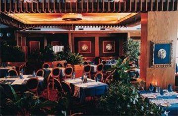 Chateau Hotel 3*